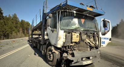 Трахнул пассажирку в машине