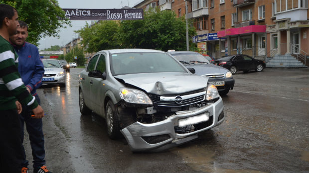 Автомобиль попал в дтп