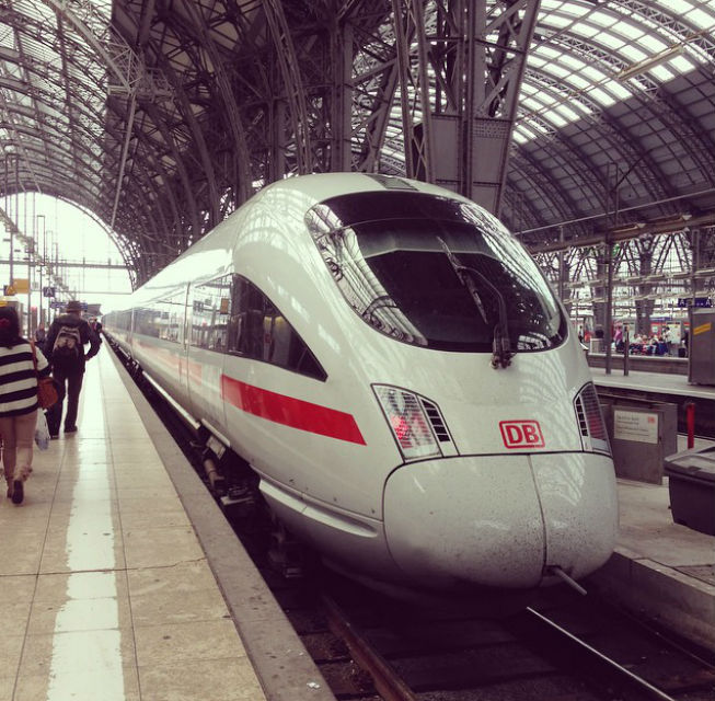 Двойственность немецкой пунктуальности: поезд может задержаться с прибытием, но отправка всегда происходит с точностью до секунуды.