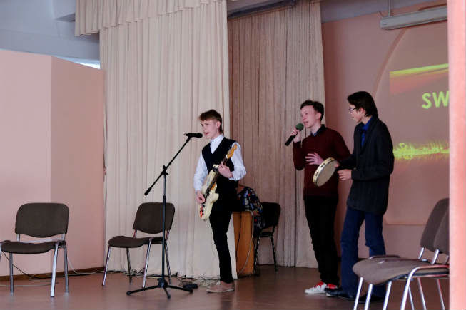 споём о победе!. жил был пёс. споем 3. волк щас спою. сейчас спою.