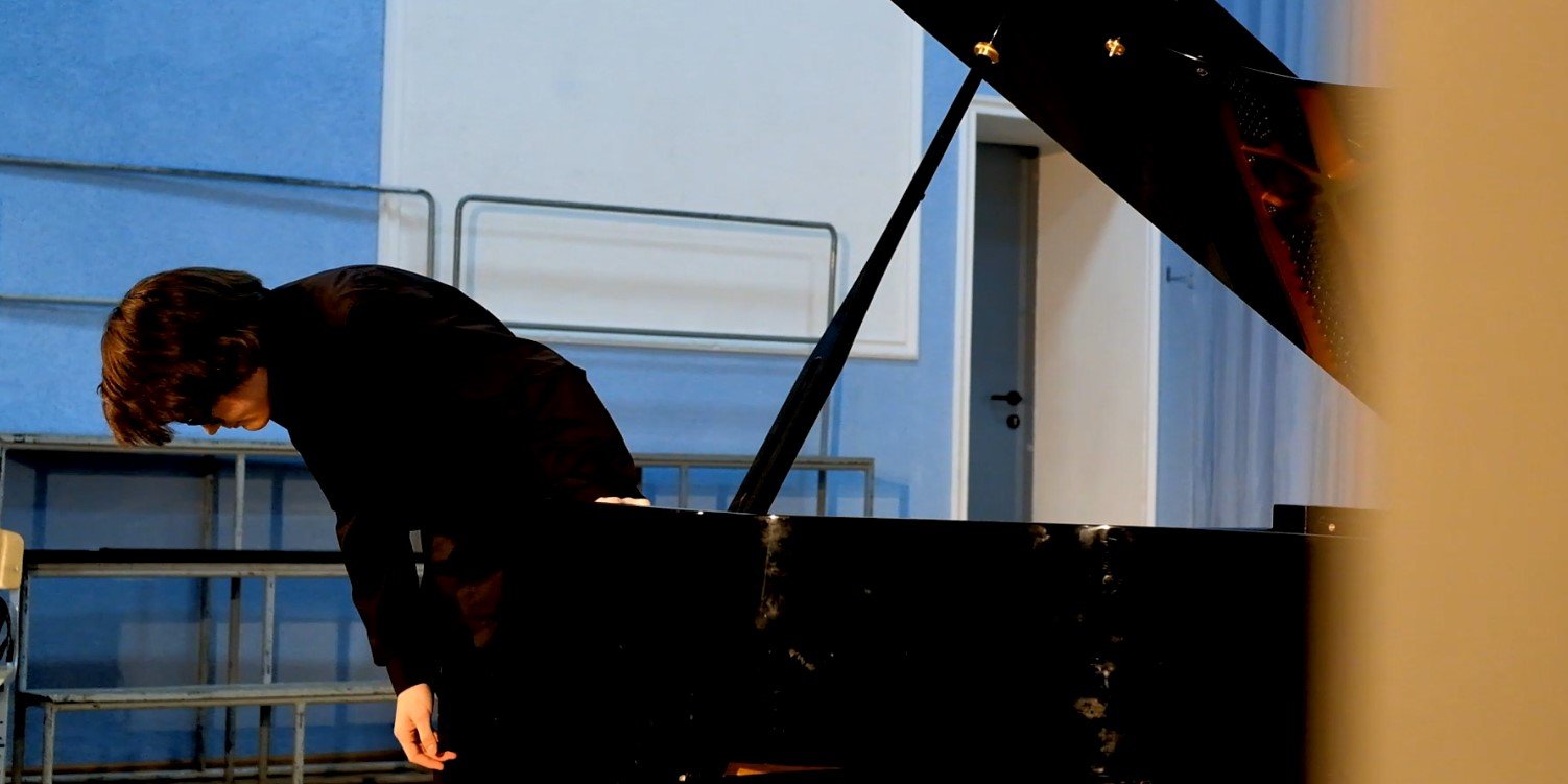 Пианист Андрей Лешкин дал концерт в Ревде. Смотрите, если пропустили ...