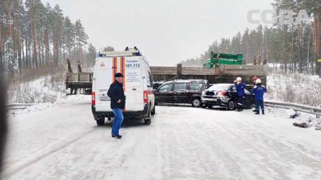 Трахнул пассажирку в машине