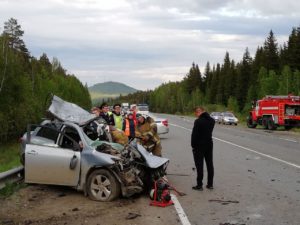 Фото аварий автомобилей на трассе