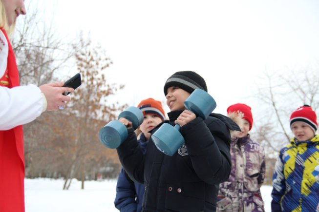 В Еланском парке встретили Масленицу. Но главное гулянье в Ревде завтра ...