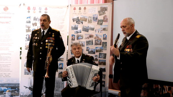 Ofitserskoe-trio-v-Danko