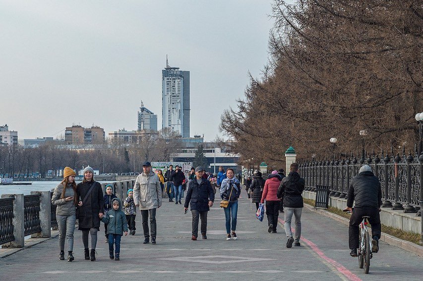 Фото на улице летом в городе