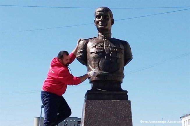 Солдат у вечного огня картинки