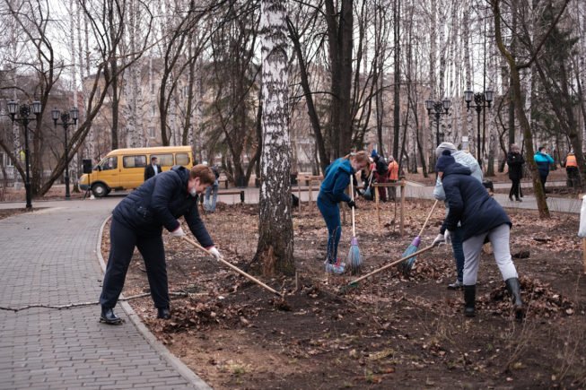 Дети на субботнике фото