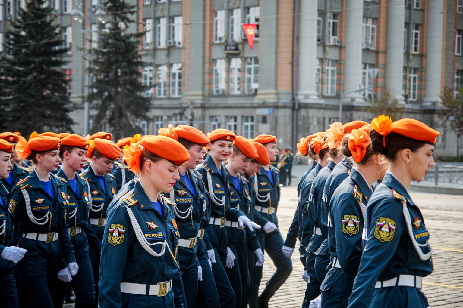 Парад победы екатеринбург фото