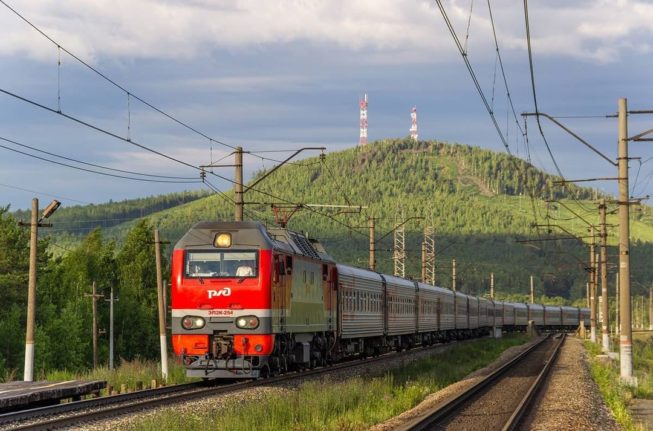 Фото поезда томск адлер