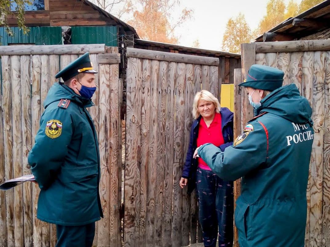 Пожарные Ревды напомнили жителям частных домов, как уберечься от огня —  Ревда-инфо.ру