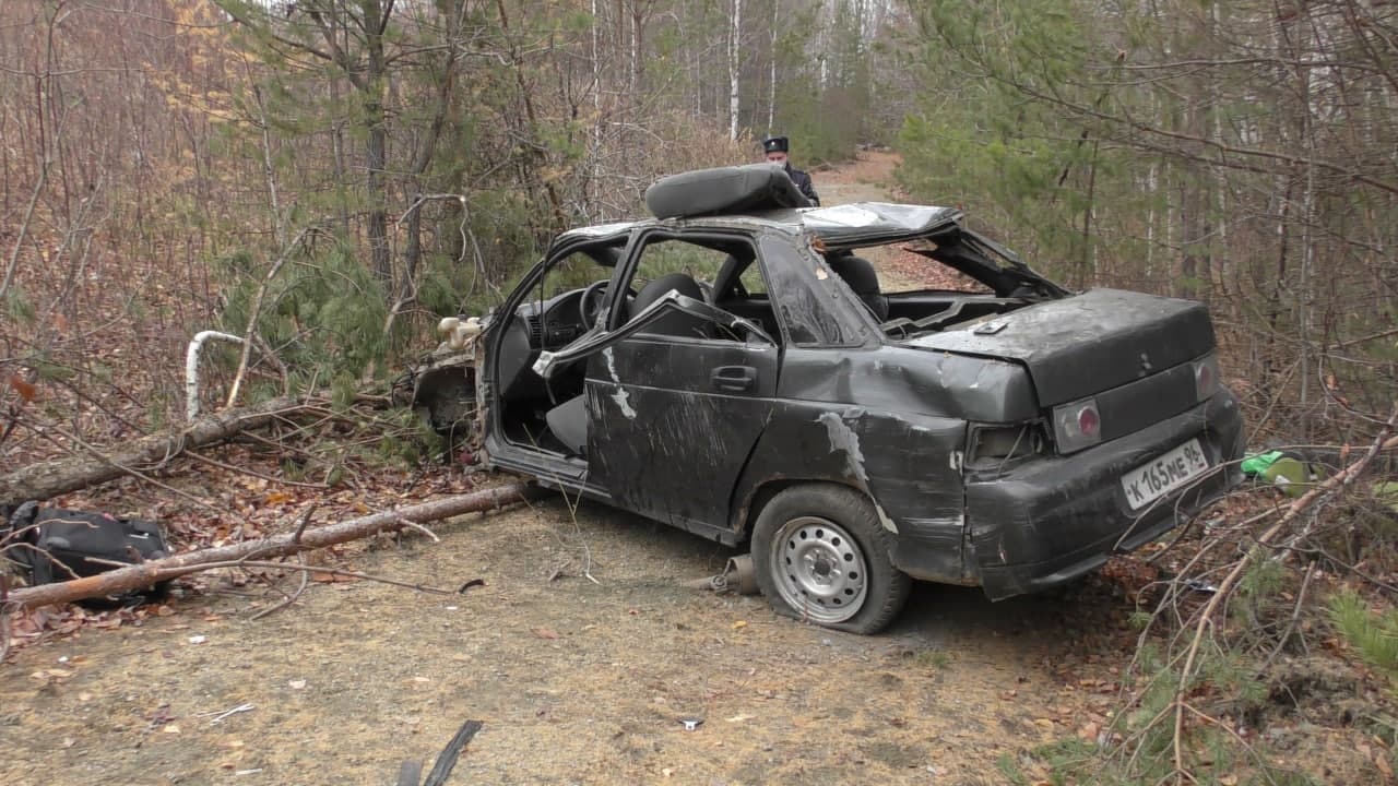 Водитель, разбившийся на дороге в Дегтярск, умер