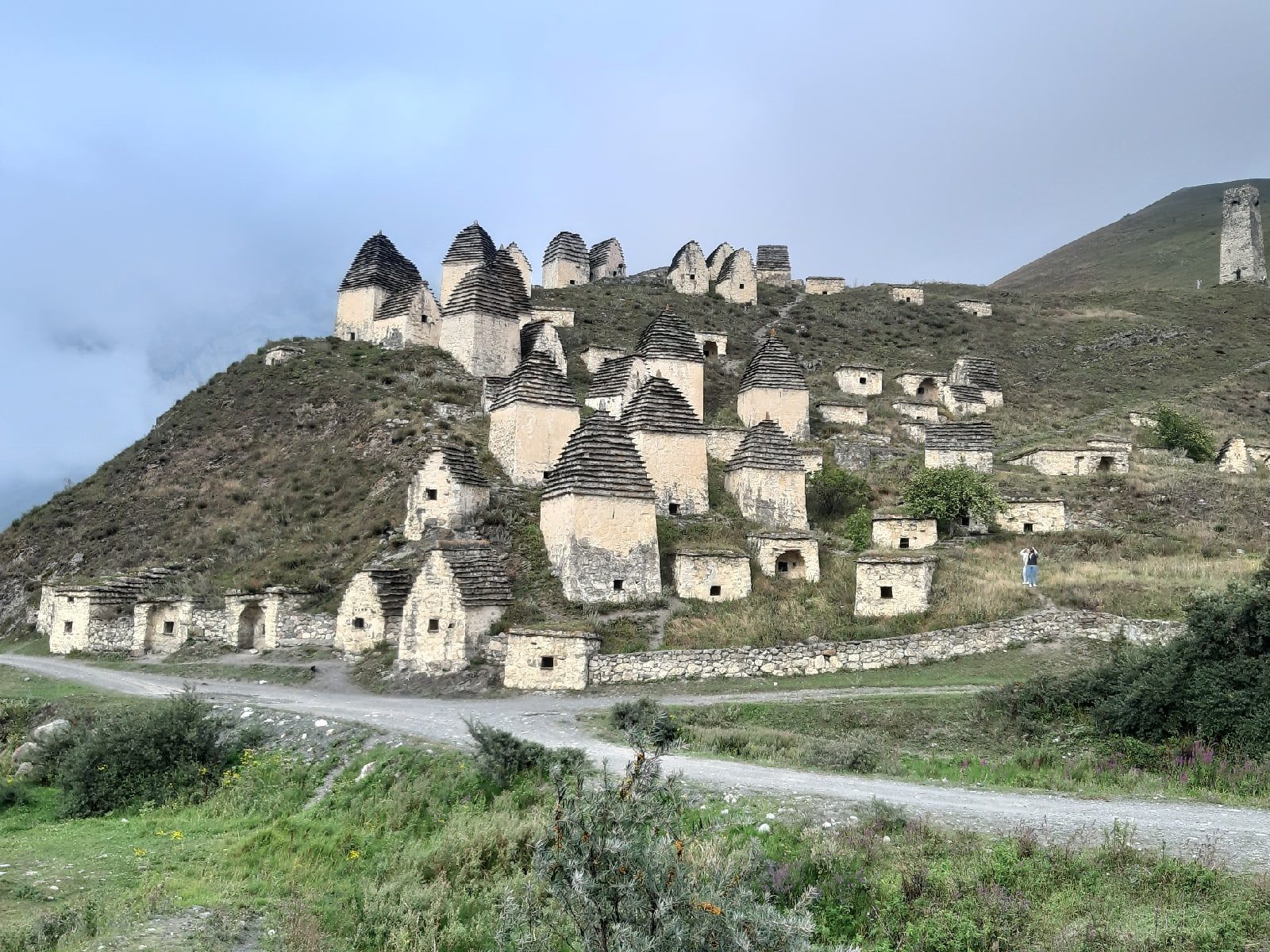 Кавказские села. Кавказское село. Кавказ деревня. Казахские деревни на Кавказе.