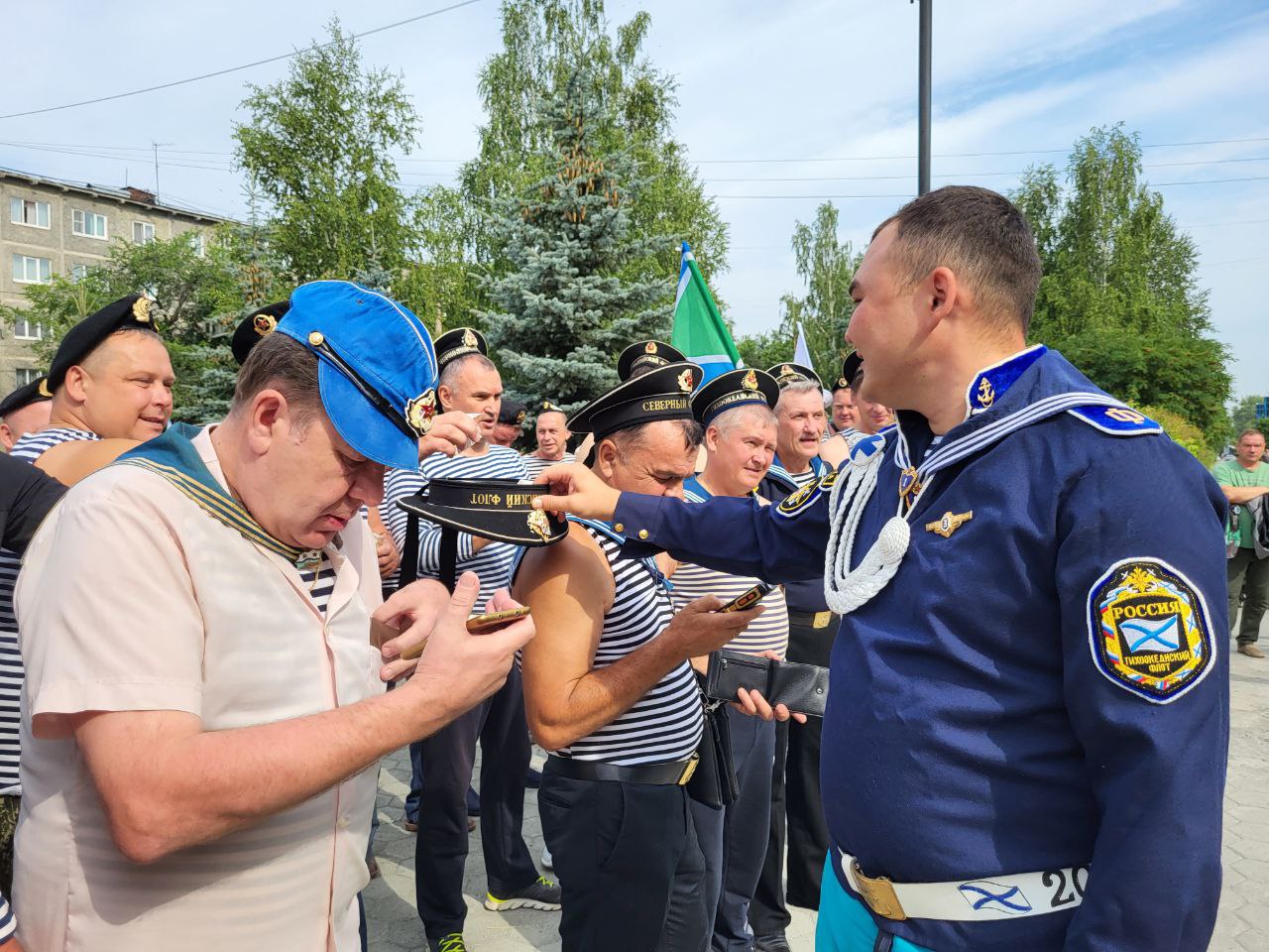 Поднял караул в ружье и задержал нарушителя» — в День ВМФ моряки поделились  главными историями о службе — Ревда-инфо.ру