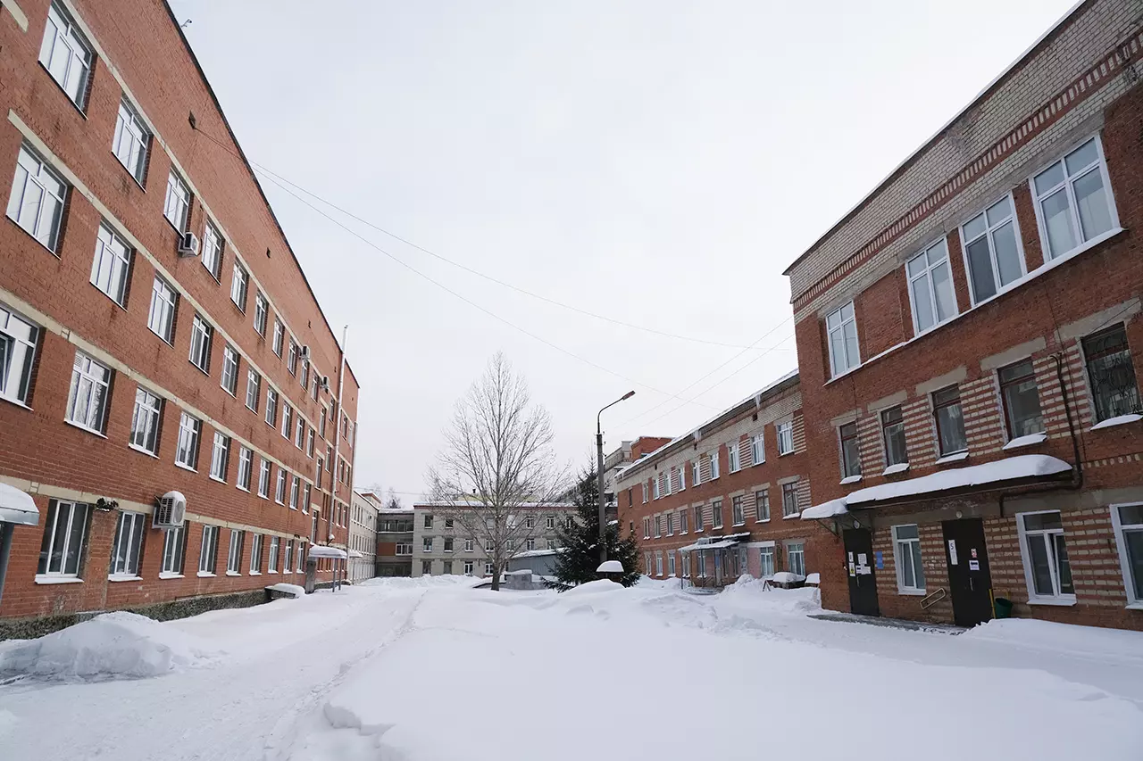 Поликлинику Ревдинской городской больницы закрыли на капремонт. Где  принимают врачи? — Ревда-инфо.ру