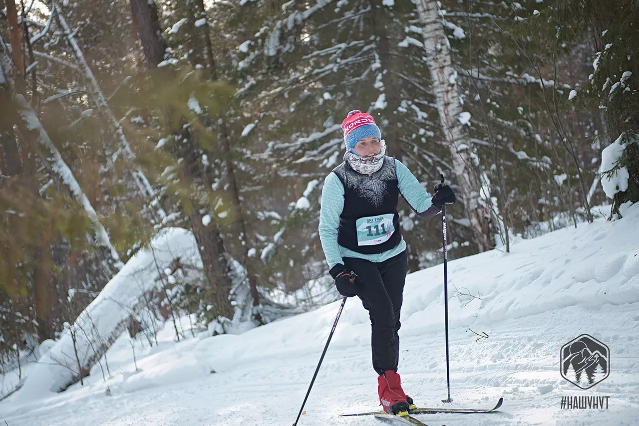 Больше полусотни спортменов пробежали полумарафон #НаШунут. На лыжах в мороз!
