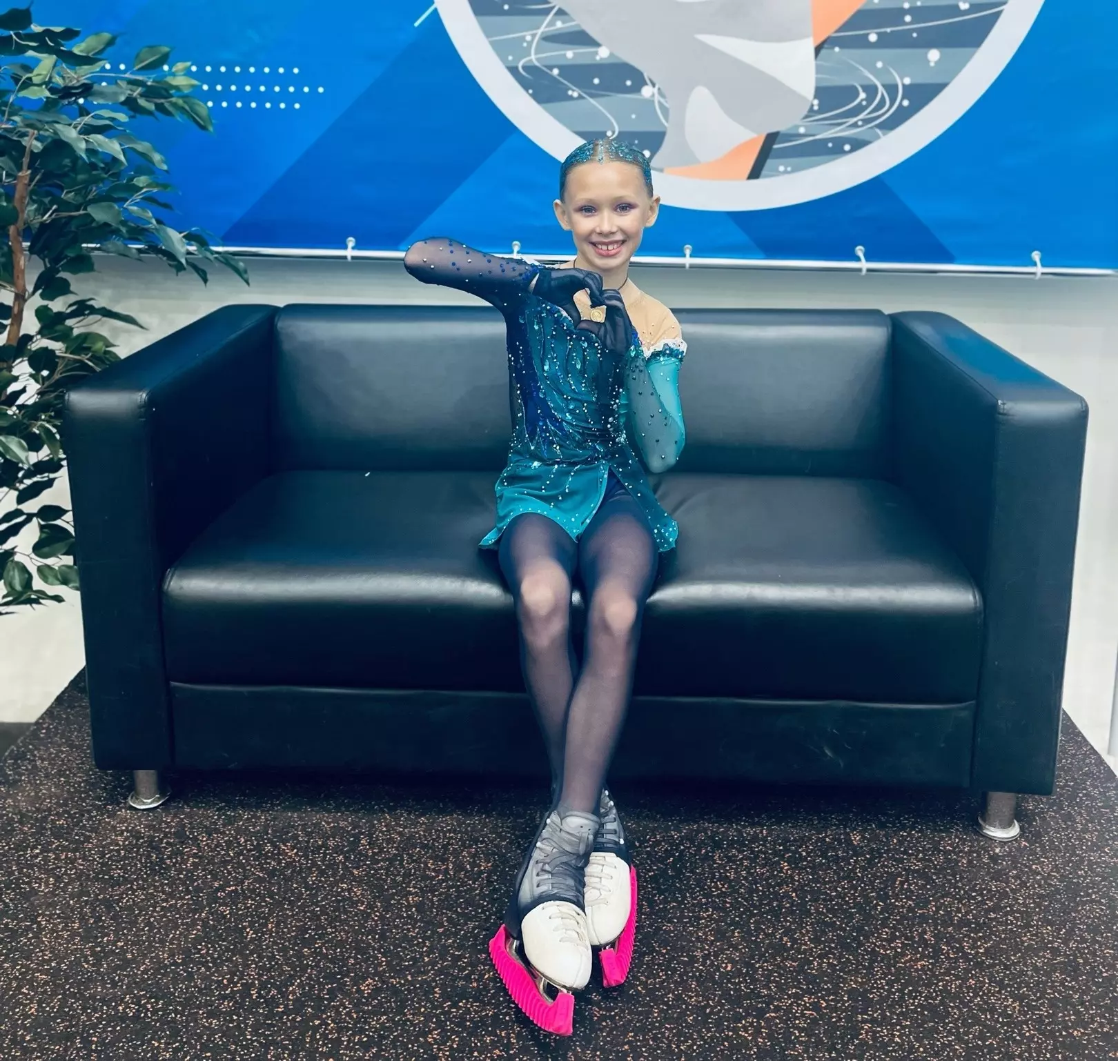 10-летняя Нона Ковина выиграла несколько Всероссийских соревнований по фигурному катанию