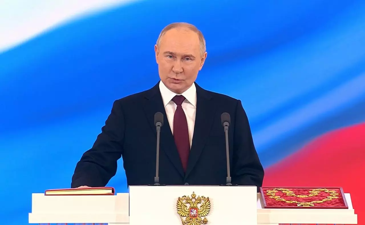 Владимир Путин вступил в должность президента России. Еще на шесть лет